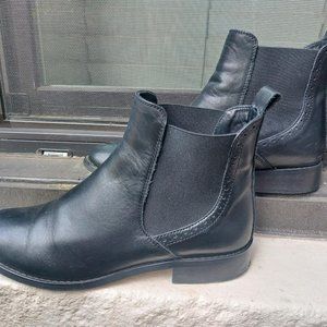 Mellow Yellow Black Leather booties